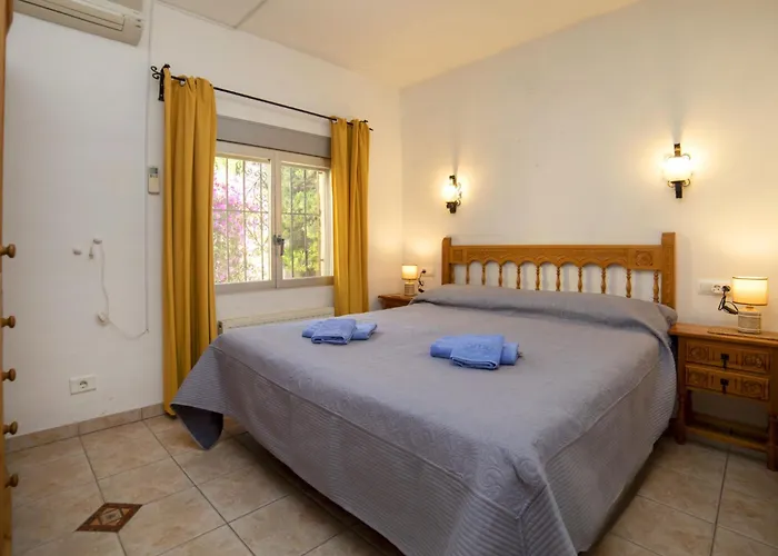 Servinola By Interhome